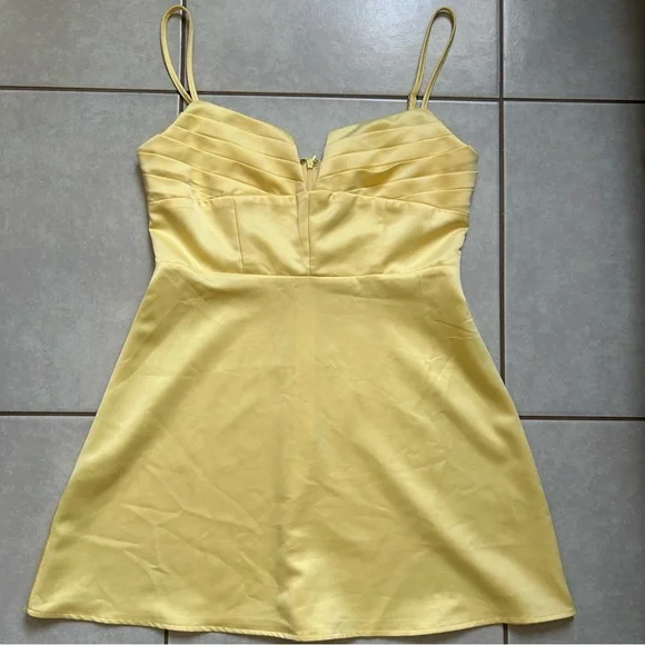 Della Mini Dress Butter Yellow - Picture 4 of 10